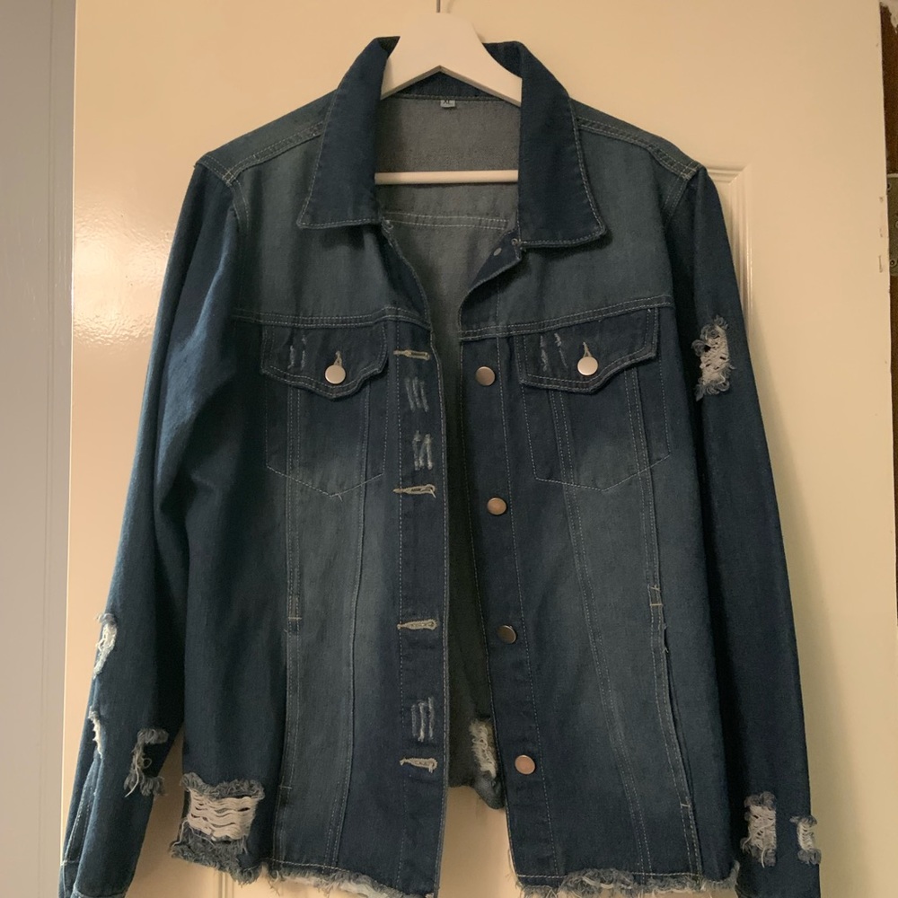 Xl distressed jean jacket